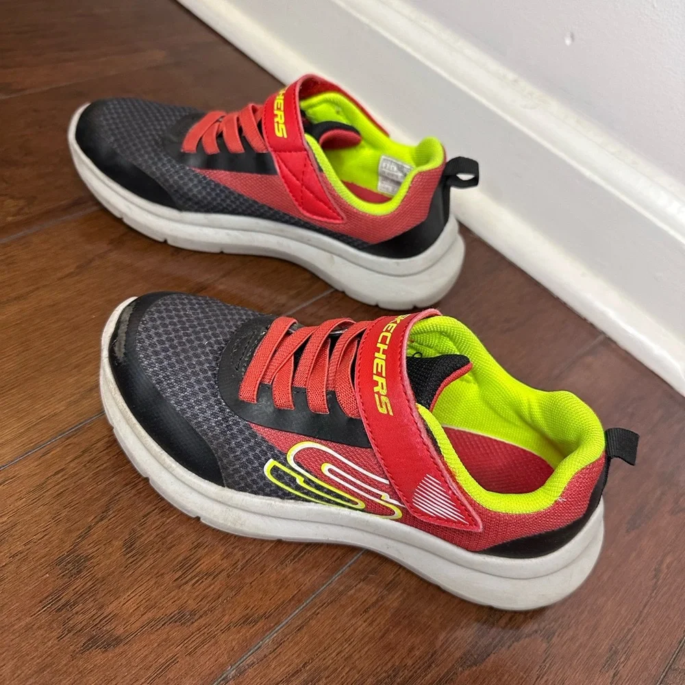 Skechers vibrant sneakers